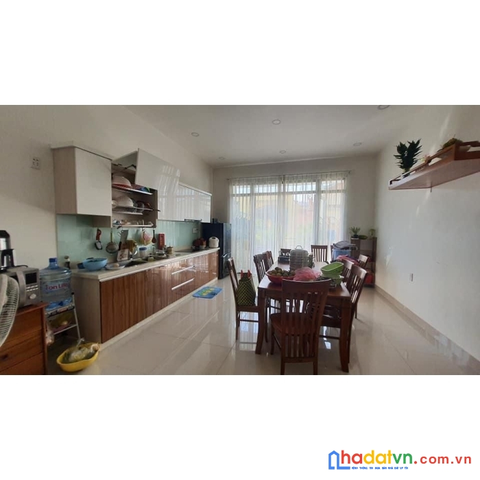 Bán nhà mặt tiền chợ cây keo - tân phú, dt 4.7 x 11, 3 tầng giá 8.3 tỷ.