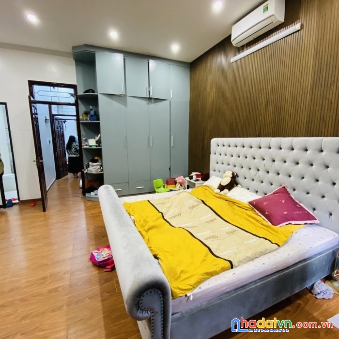Bán nhà ngọc lâm 70mx4t ôtô, kinh doanh, căn góc 2 thoáng nhỉnh 9 tỷ