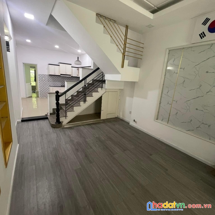 Bán nhà sát mt lê văn lương - hxh - chỉ 5 tỷ nhỉnh