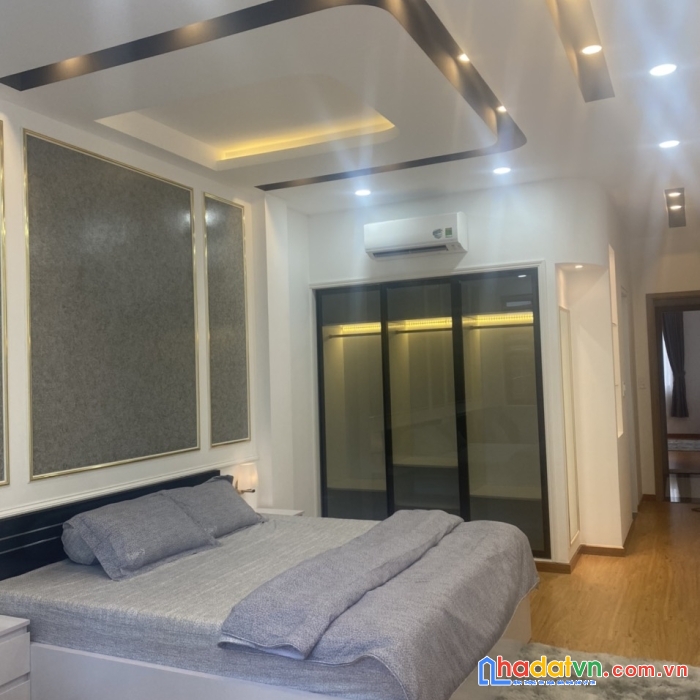 Nhà hxh 521/99 cách mạng tháng 8 p13 q10