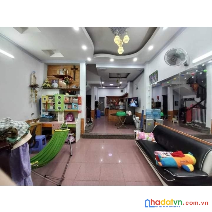 Bán nhà cmt8-tân bình-40m2-sát hẻm ô tô-giáp quận 10,3-4.75 tỷ tl.