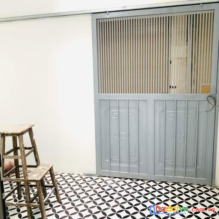 Bán gấp nhà nam từ liêm, 5 tầng x 45m2, mt 4m, đường ô tô, chỉ 2.8 tỷ.
