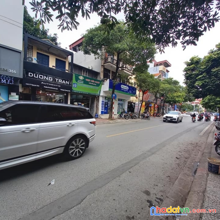 Hiếm.bán đất nguyễn sơn,ô tôi tránh,vỉa hè,ngõ thông,kinh doanh,văn phòng