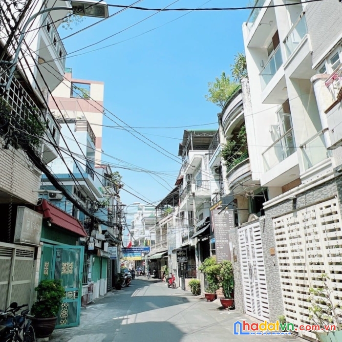 Hẻm xe hơi đặng chất - nối hẻm 137 âu dương lân - dài 15m - chỉ 5.3 tỷ