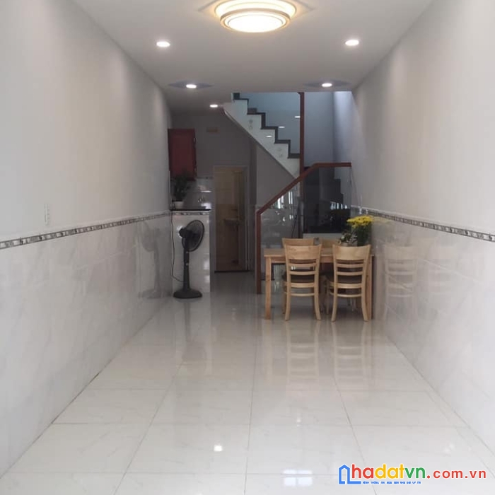 Bến vân đồn - quận 4 - 27 m2 - nhà mới đẹp vào ở ngay - chỉ 2.5 tỷ.