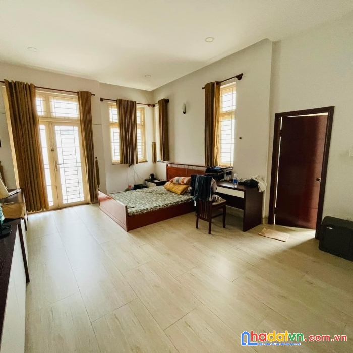 Bán nhà 2 mt bành văn trân gần cách mạng tháng 8, 6x20m, 3t, 22.9 tỷ