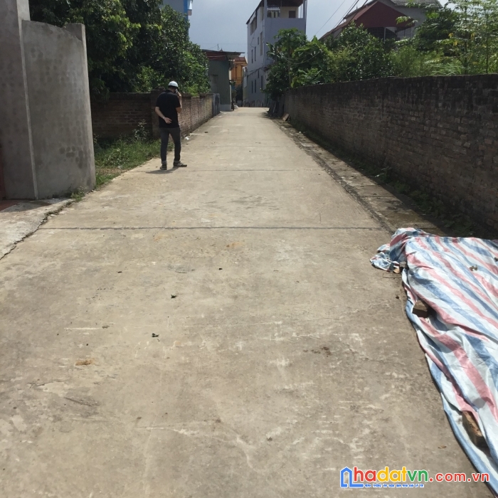 Bán lô đất cách chợ tình ngọc thanh 100m ngõ oto đi tmai