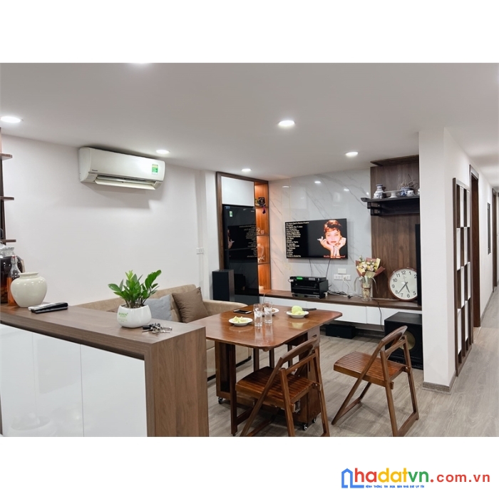 Bán nhà tập thể tầng 1 thái thịnh, lô góc, kd, ô tô đỗ 100m2 chỉ 5.65 tỷ