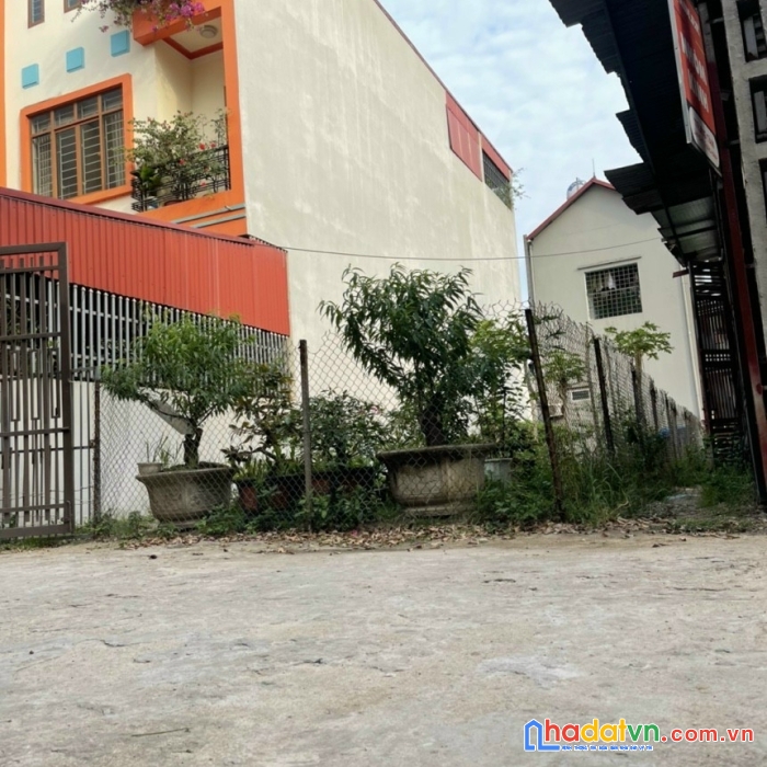 Chính chủ cần bán đất tại phố lồ xã nguyệt đức - yên lạc - vĩnh phúc