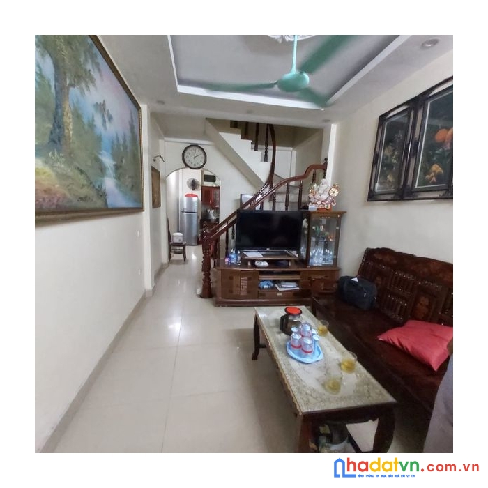 Bán nhà đại từ 43m2 mặt tiền 4.6m giá chỉ 4,05 tỷ lô góc, 3 mặt thoáng, ngõ thông rộng, sổ vuông
