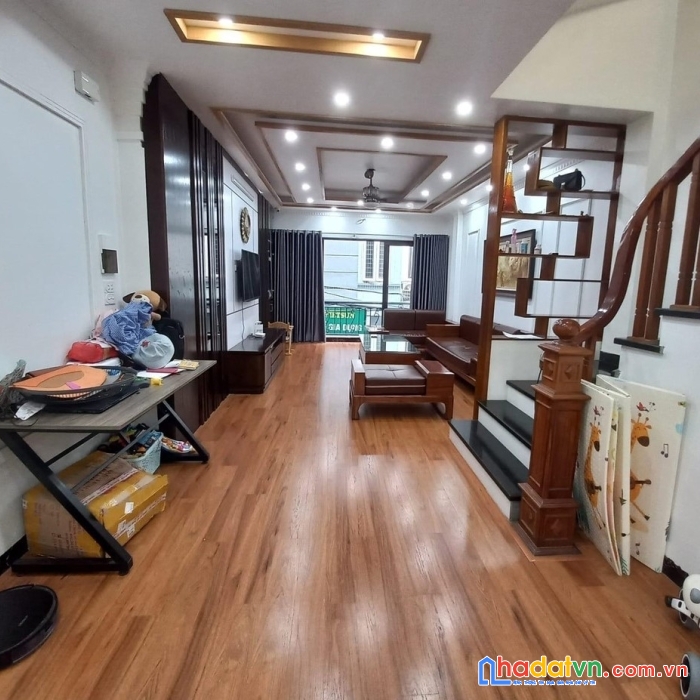 Cực gấp!tây sơn, đống đa, nội thất hiện đại, ô tô, dân trí, 42m2, 4 ngủ, nhỉnh 5t
