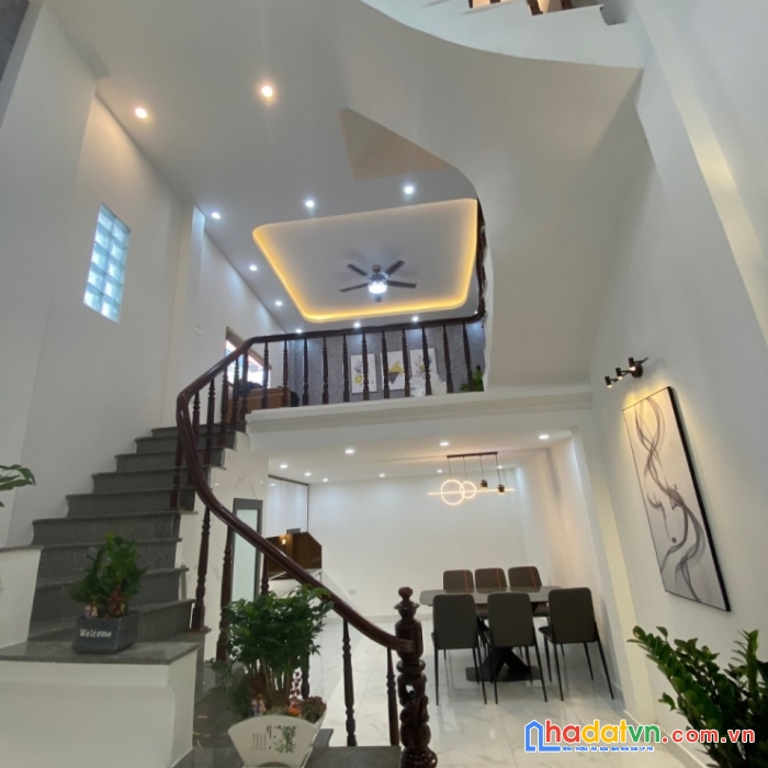 Bán nhà phố trương định: 40m2, 5 tầng, 4 ngủ, mt 3.5m, 3.95 tỷ