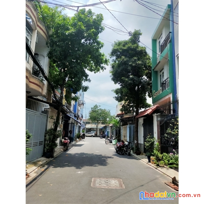 Bán nhà thoại ngọc hầu, tân phú ngang 8 x 21m, 12 phòng chdv