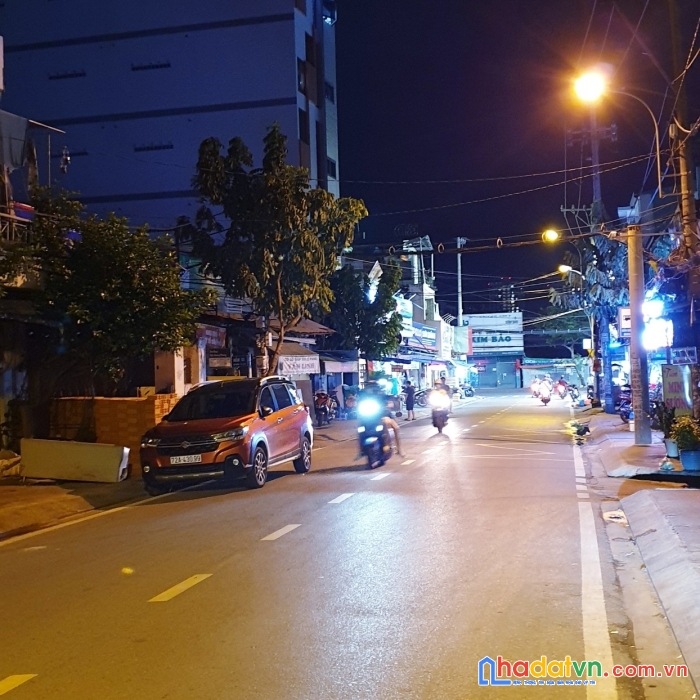 Mặt tiền kinh doanh mai văn vĩnh ngang 4.2 x 22 tân quy q7 có 18 tỷ
