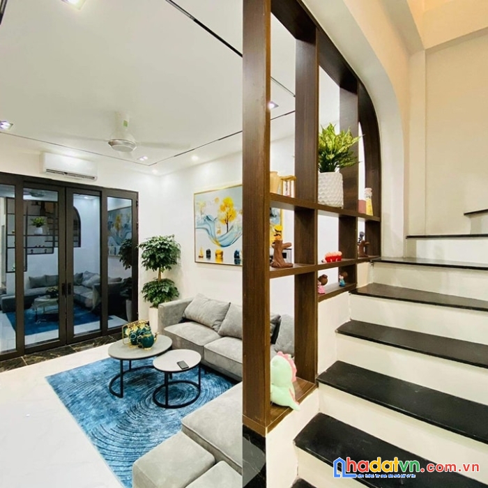 Bán nhà phố nguyễn lương bằng 40m2*4 tầng, ngõ thoáng, cách mặt phố vài chục mét 5.95 tỷ.