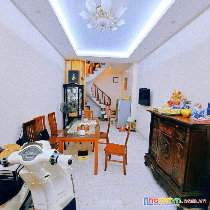 Tt ba đình - nhà đẹp ở ngay - ngõ nông ô tô cách 50m - vài bước ra hồ - an sinh tuyệt vời.