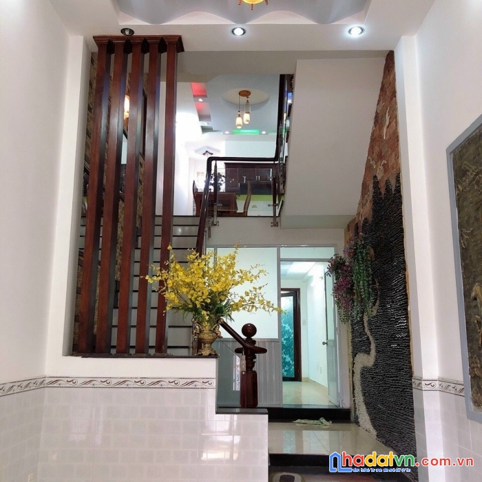 Bán nhà đúc 4.5 tấm, phạm ngọc thảo, 3.3 x 16m, 5pn, tân phú, dt 52m², giá 4.9 tỷ