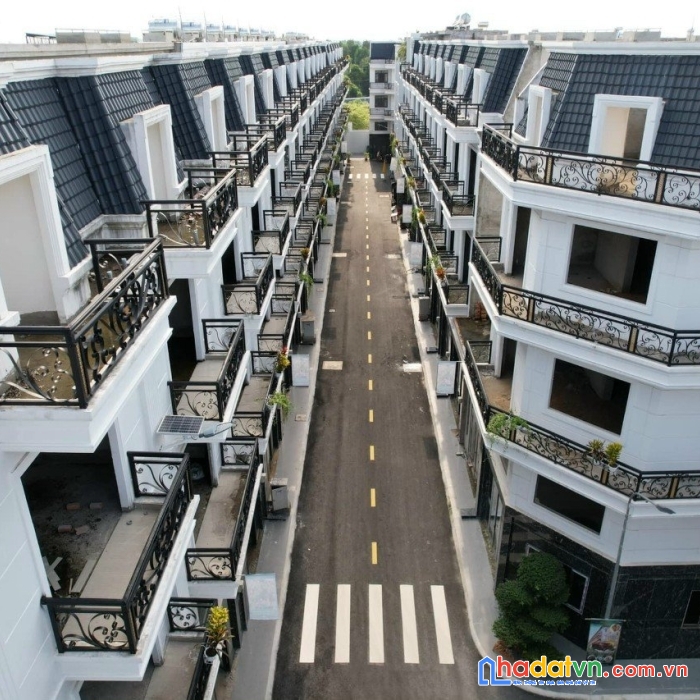 Bán nhà ngay trung tâm quận 12 liên hệ 0935166466 (zalo or call)