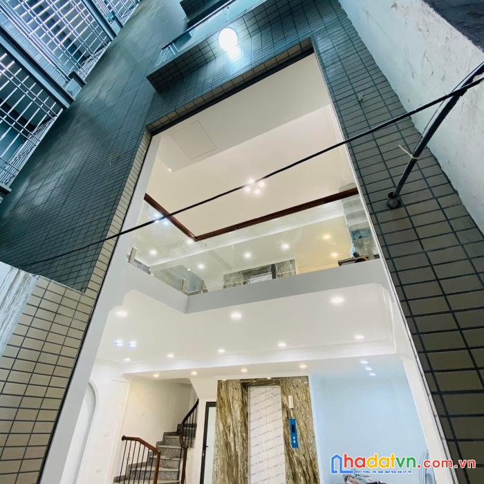 Chính kinh 41m2 - 6 tầng - mt 4.2m - giá 7.4 tỷ