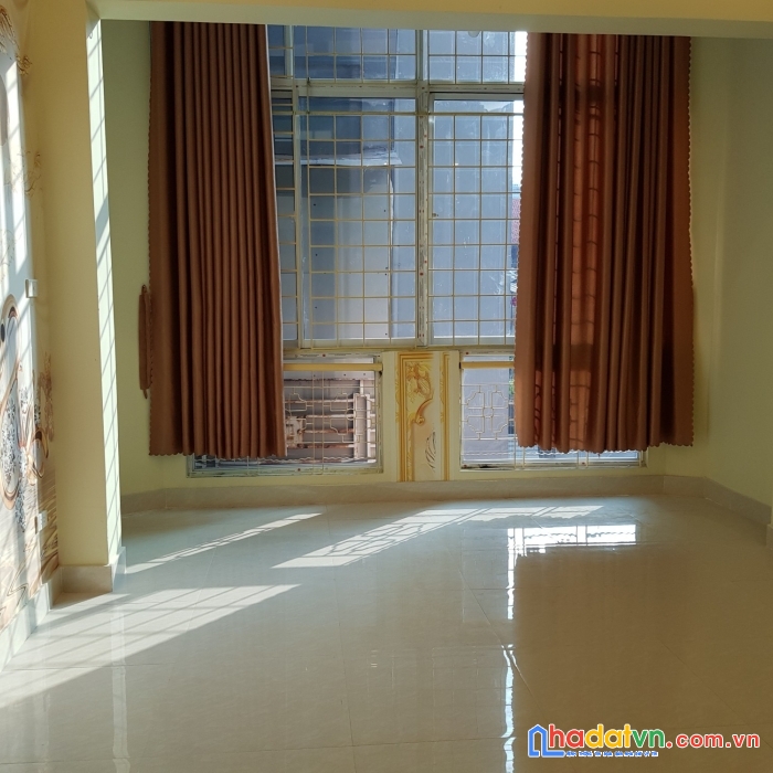 Nhà đẹp như khách sạn 38m2*4 tầng mt 4,2m chỉ 3,8 tỷ khách chỉ  xách vali về.