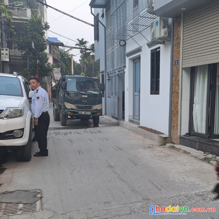 Nhà bắc cầu - đường 5m -  ô tô tránh - giá cả tăng từng ngày