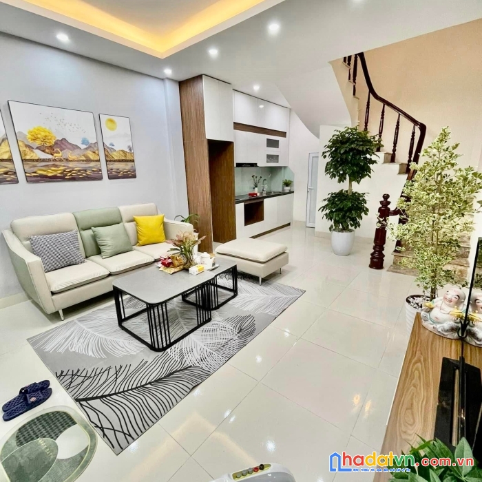 Bán nhà ngã tư sở -  ph n lô bộ x y dựng - 5 tẫng - an sinh đỉnh