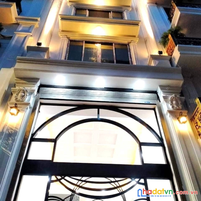 Bán nhà đập hộp bồ đề, lô góc, vài bước ra phố, an sinh, nhiều tiện ích, 45m2x6t
