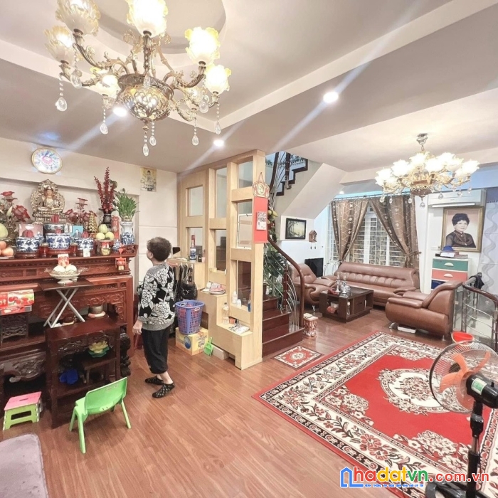 Bán nhà phạm văn đồng-cầu giấy 50m2-chỉ 4.9 tỷ-2 thoáng trước sau-ba bước ra phố
