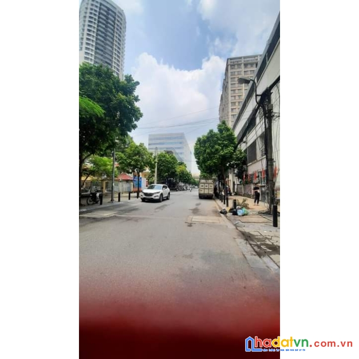 Hiếm bán đất tặng nhà vị trí trung tâm kinh doanh ô tô vào nhà dt 41m giá 6,2 tỷ có thương lượng
