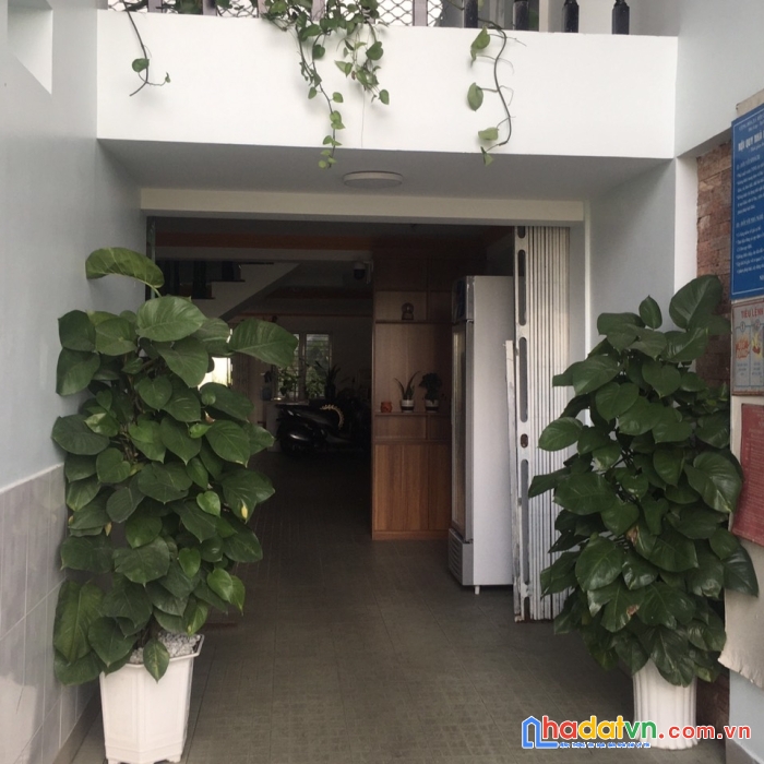 Nhà nghỉ 1 trệt 4 lầu 13 phòng gần trường chính trị bình đa shr thổ cư chỉ 7,5 tỷ