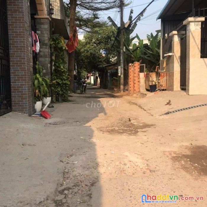 Cần bán lô đất mặt tiền vị trí đẹp tại bình dương