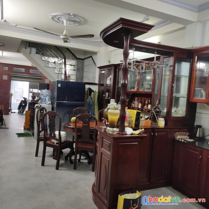 Bán nhà cầu xéo hxh tránh, 5 tầng, tặng kèm nội thất đẹp nhỉnh 10 tỷ.
