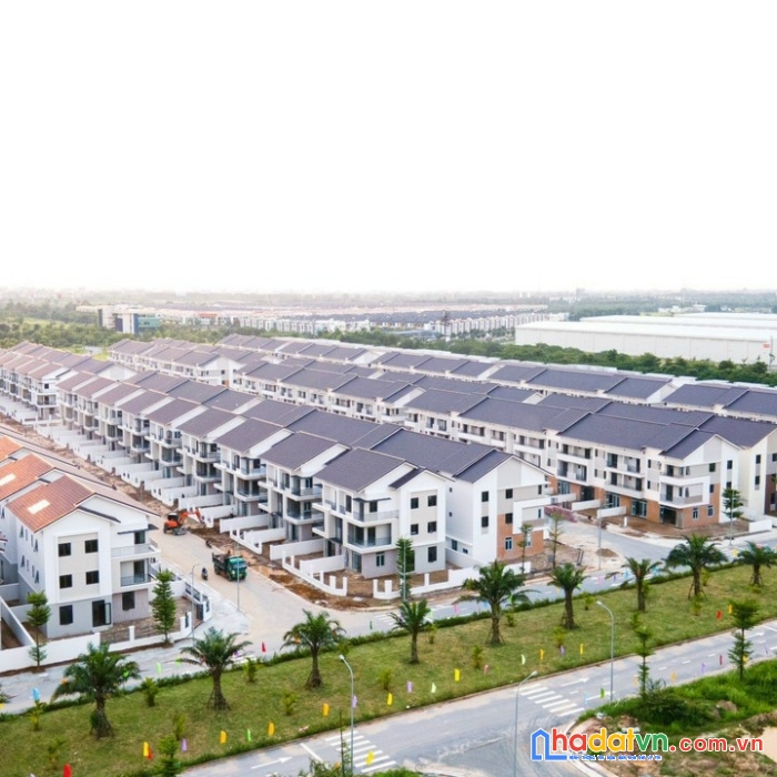 Bán shophouse centa riverside 170m2, giá rẻ hơn căn cùng dãy 1 tỷ. 0984422588