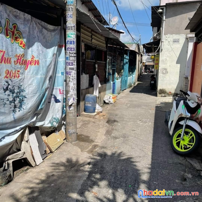Bán dãy trọ đường nguyễn văn quá gần cầu tham lương.
80 c4 4 20 4.5 tỷ