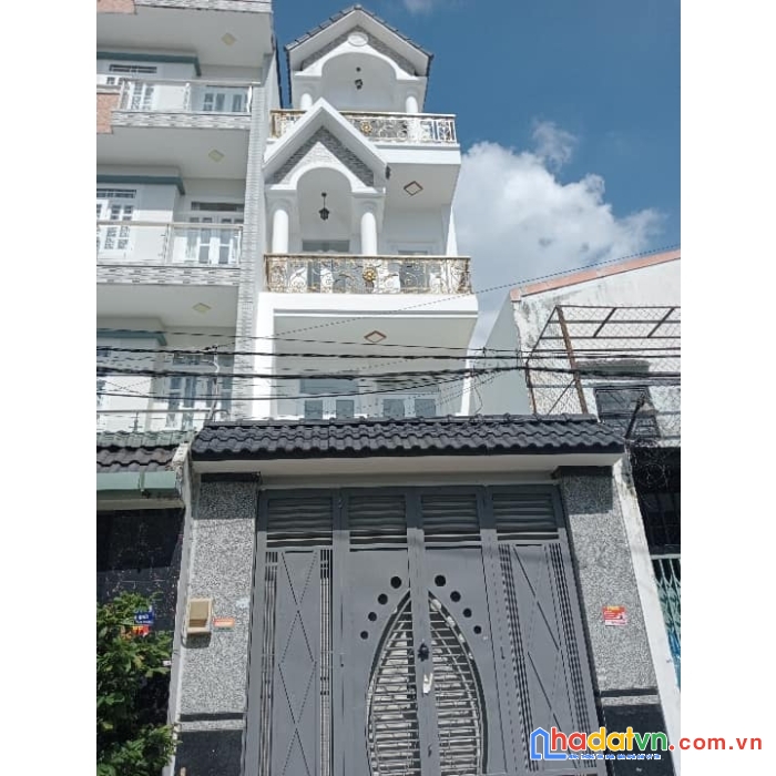 Siêu phẩm lê văn quới- 4 tầng btct - 4pn - hẻm 8m - 80m2 - sổ vuống a4 - chỉ nhỉnh 8 tỷ ( thương