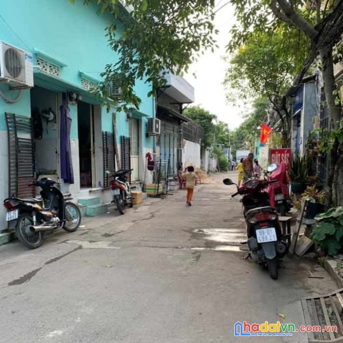 Hẻm xe hơi, phạm văn đồng, nhà mới, phường linh đông  3.3 tỷ