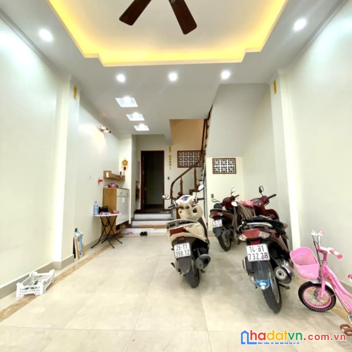 Bán nhà phân lô vỉa hè dương nội 50m 5 tầng nhỉnh 8 tỷ có tl