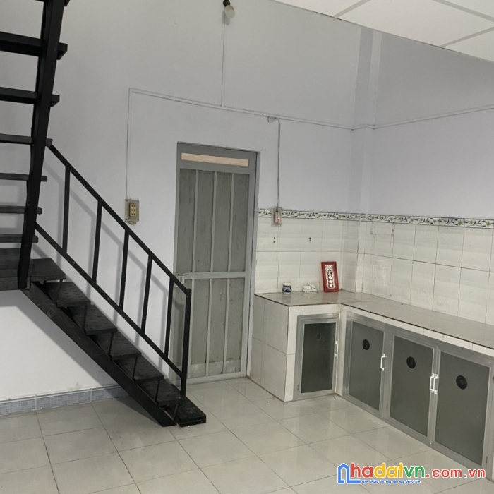 Chính chủ cần bán căn nhà vị trí đẹp tại thị xã tân uyên