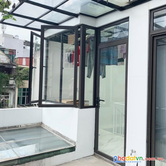 Bán nhà phố trường chinh: 40m2*5 tầng, mt 3.5m, 3.95 tỷ, ngõ thông, chợ ngay trước mặt.