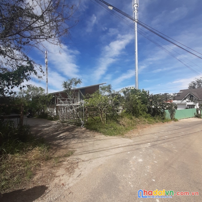 Cần bán gấp đất rộng mặt tiền đường hoàng hoa thám, đà lạt 1000m2