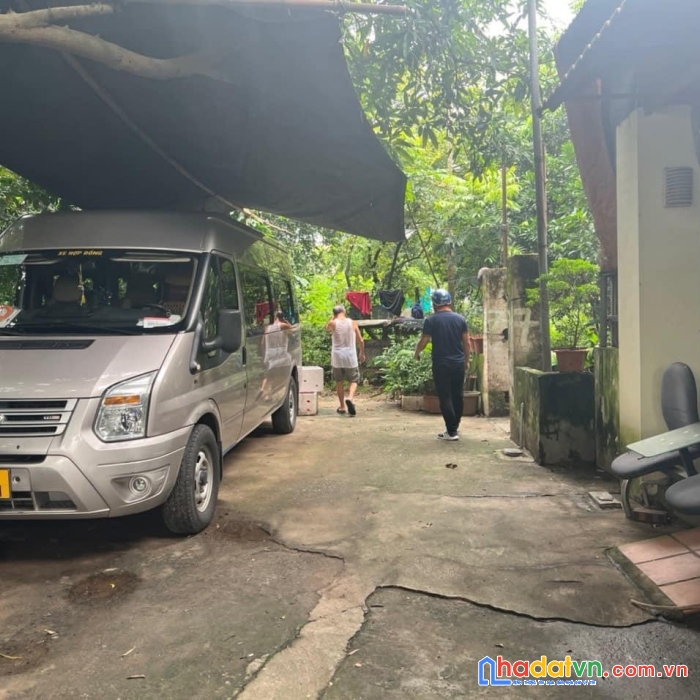 Cần bán gấp mảnh đất 34m2  tổ 4 cự khối, giá chỉ 1.3 tỷ