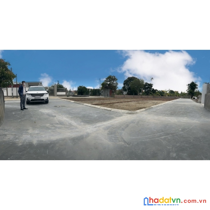 Chính chủ chuẩn bị mở bán ô đất gần ngay quán rẽ đi vào chỉ 150m,cách trung tâm thương mại 100m.