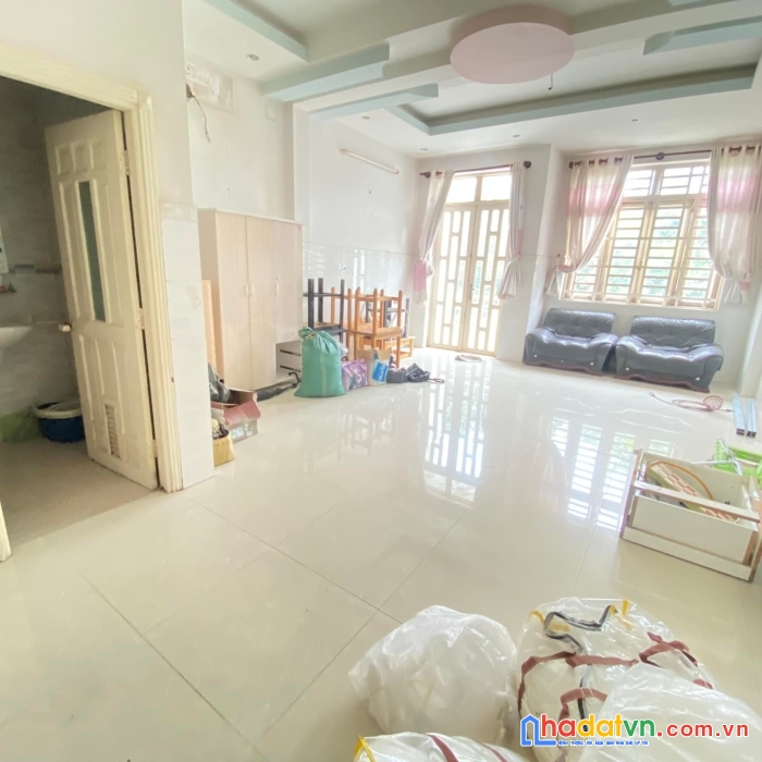 Bán gấp hxh 75m2 võ văn ngân 4 tỷ nhỉnh thương lượng ngay vincom