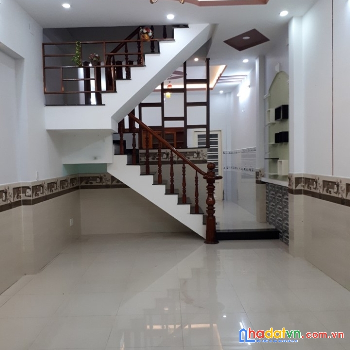 Bán nhà 3 tầng, 4 phòng giá chỉ 3.7 tỷ phường 15, quận 8
