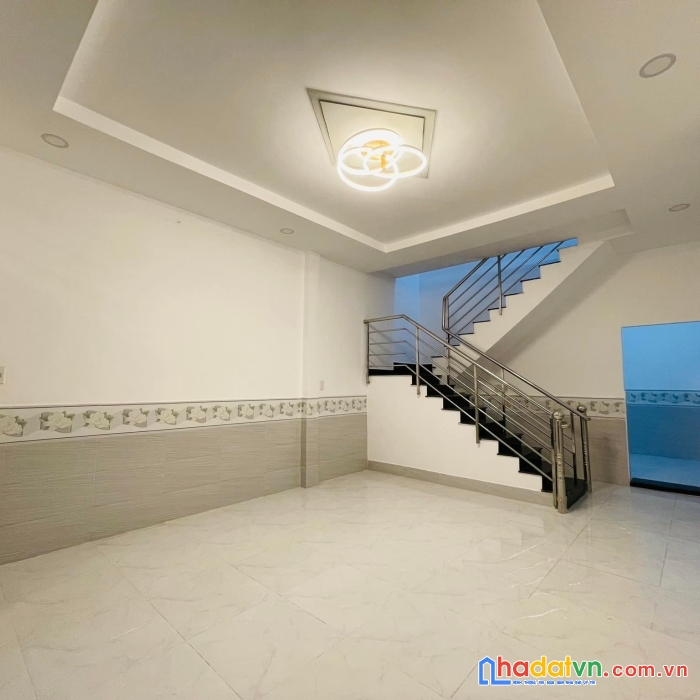 Nhà bán gấp 4.4x13m, phạm văn chiêu, gò vấp, 2 tầng 3.xtỷ