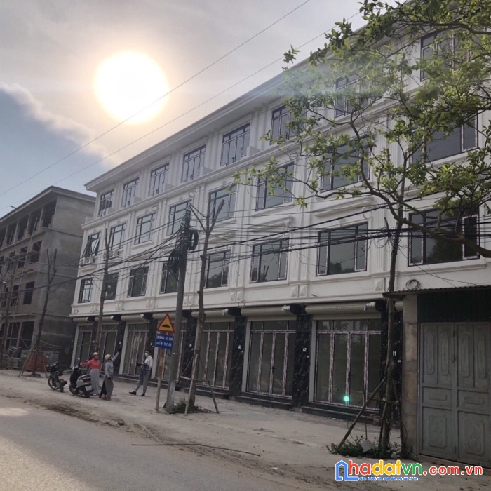 Mình cần bán nhà tại chương mỹ dt45m2x3.5 tầng giá 2.5 tỷ lh 0888185688