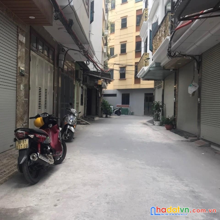 Bán nhà hoàng văn thái quận thanh xuân khu phân lô ô tô tránh ngõ thông 15m ra phố 43m2 - 6.8 tỷ