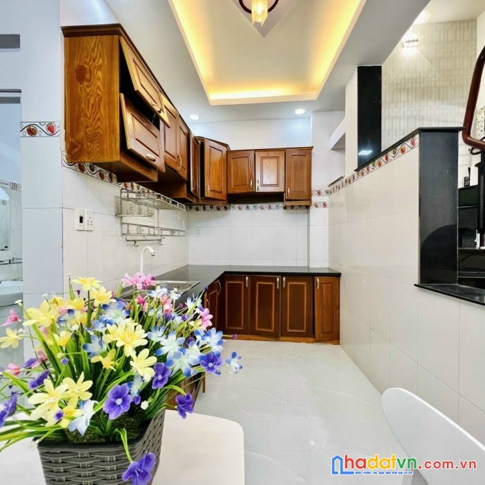 Dân trí, hẻm 3.5m hoàng hoa thám, 3.5 x 10m, 2 lầu, phú nhuận