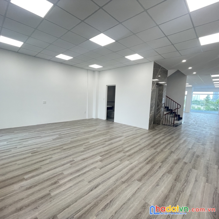 Cho thuê a36 cống quỳnh, p. nguyễn cư trinh, quận 1 - 6x24m trệt 4 lầu