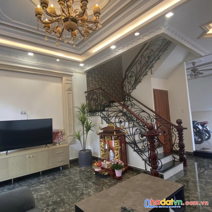 Hxh luỹ bán bích tân phú, 86m2, 3pn sát mặt tiền chỉ 6 tỷ nhỉnh